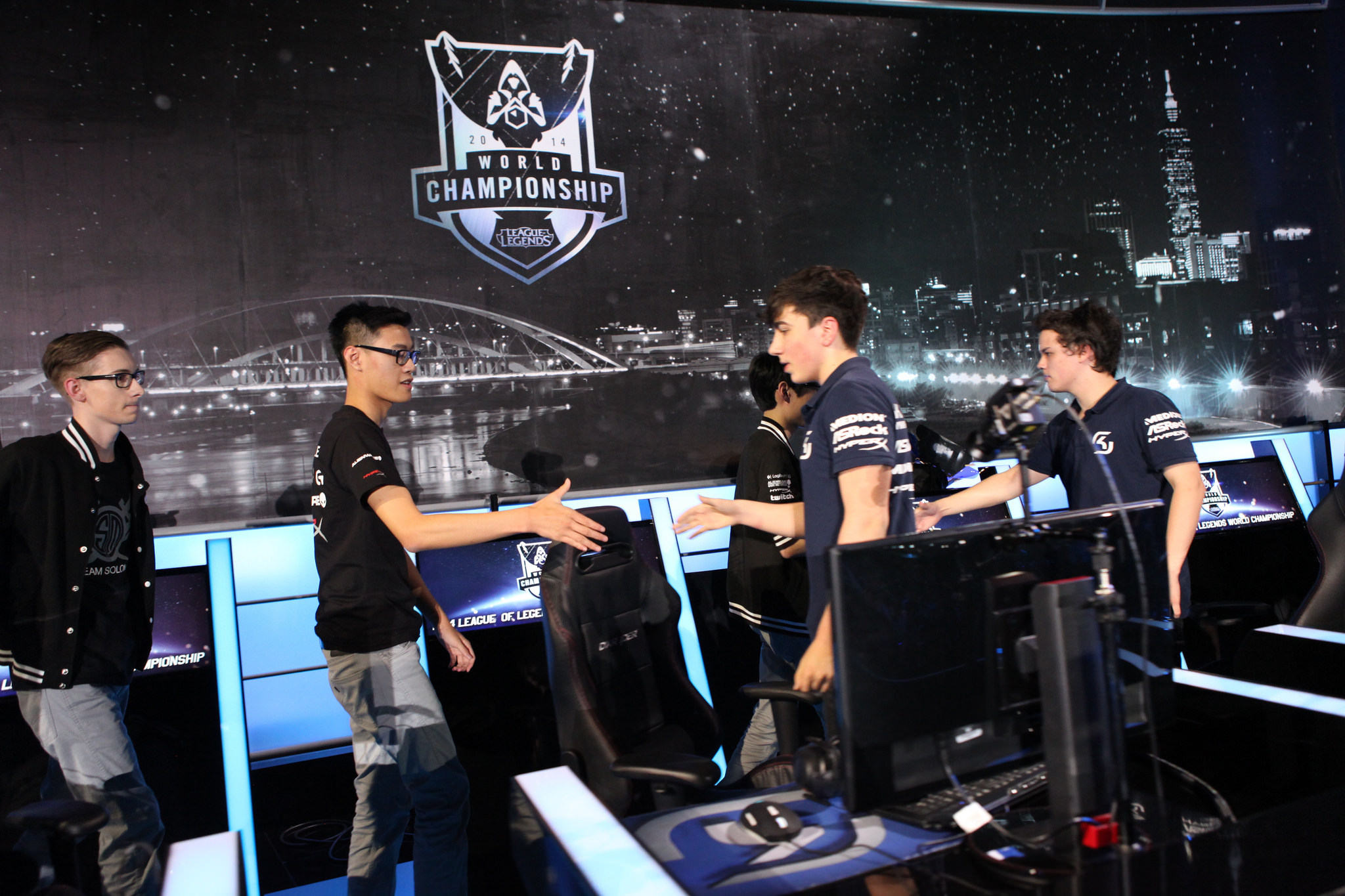 NIP不敌NS止步小组赛，LPL仅WBG晋级淘汰赛